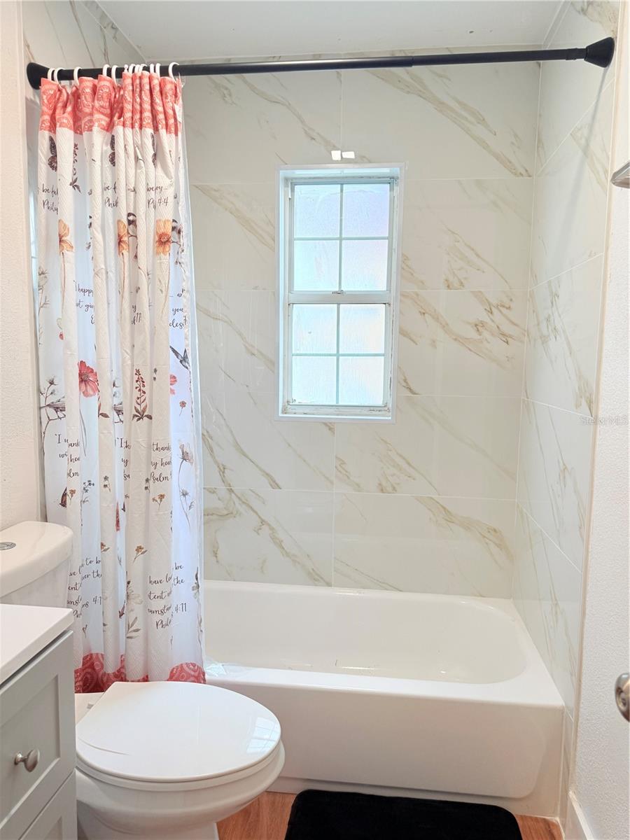 2130 Redleaf Dr Property Photo 27
