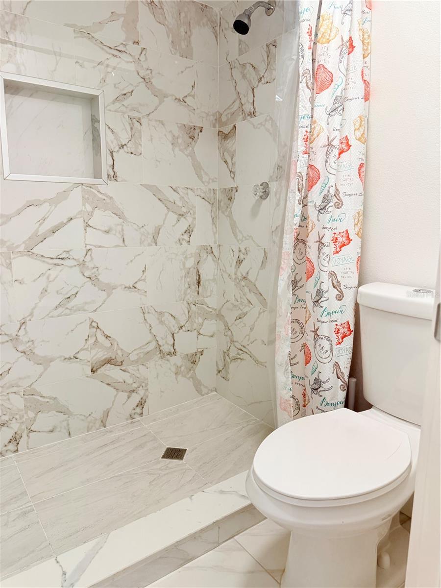 2130 Redleaf Dr Property Photo 31