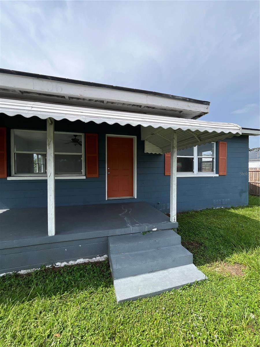 1206 E Canal St Property Photo 3