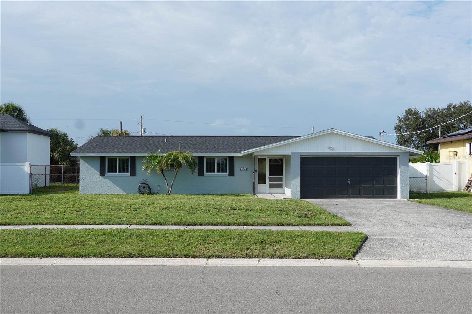 536 Flamingo Dr Property Photo 1