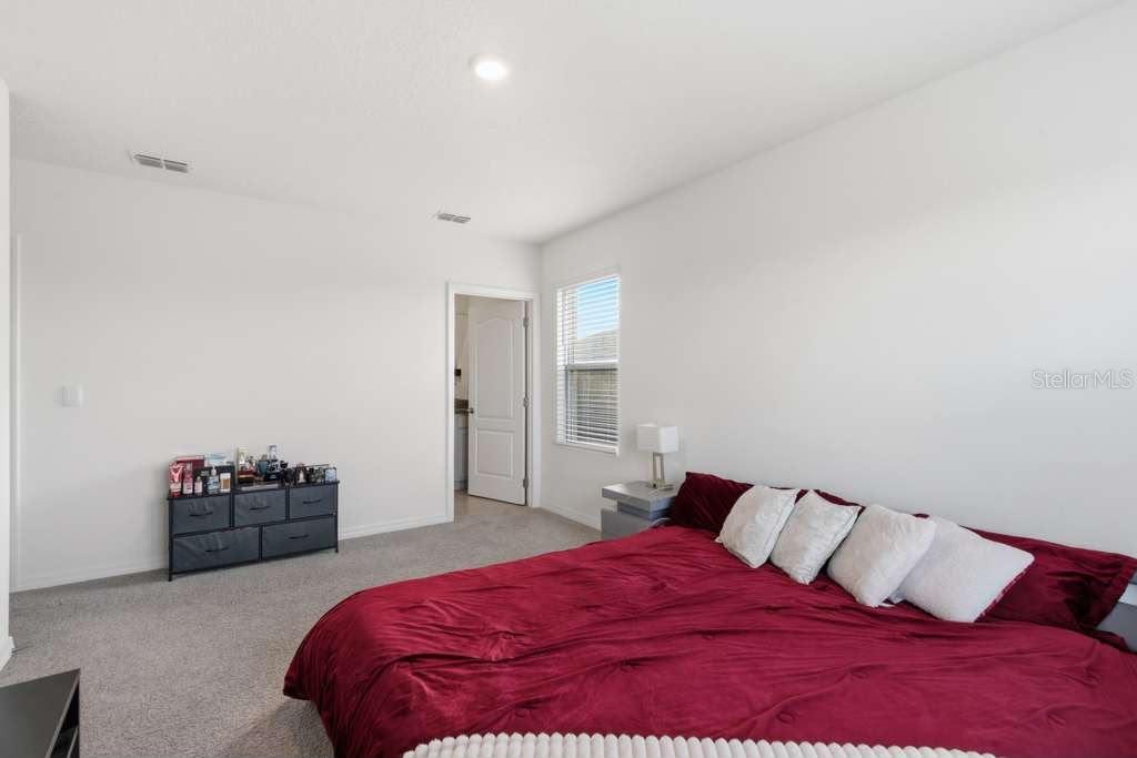 1727 Wooden St Property Photo 10