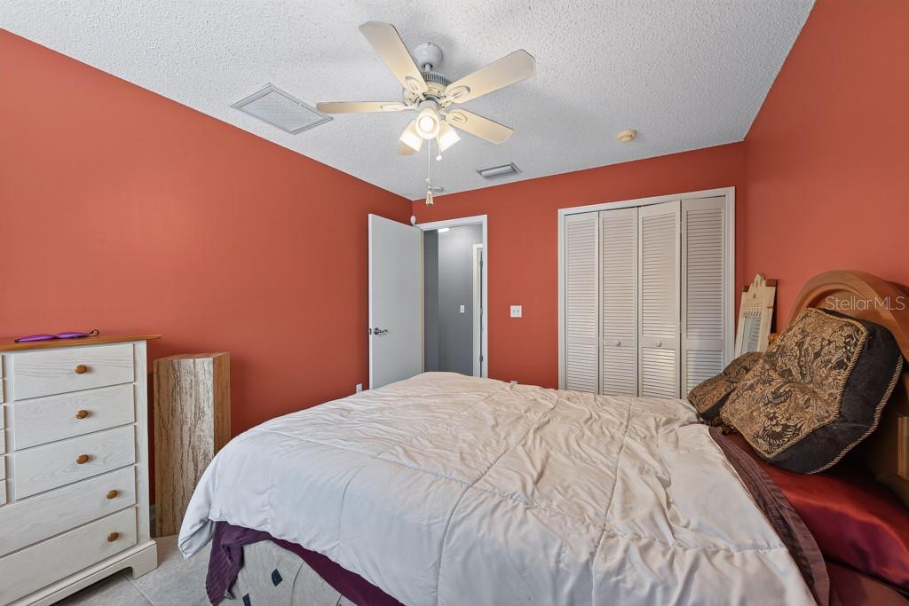 4609 Oak River Cir Property Photo 27