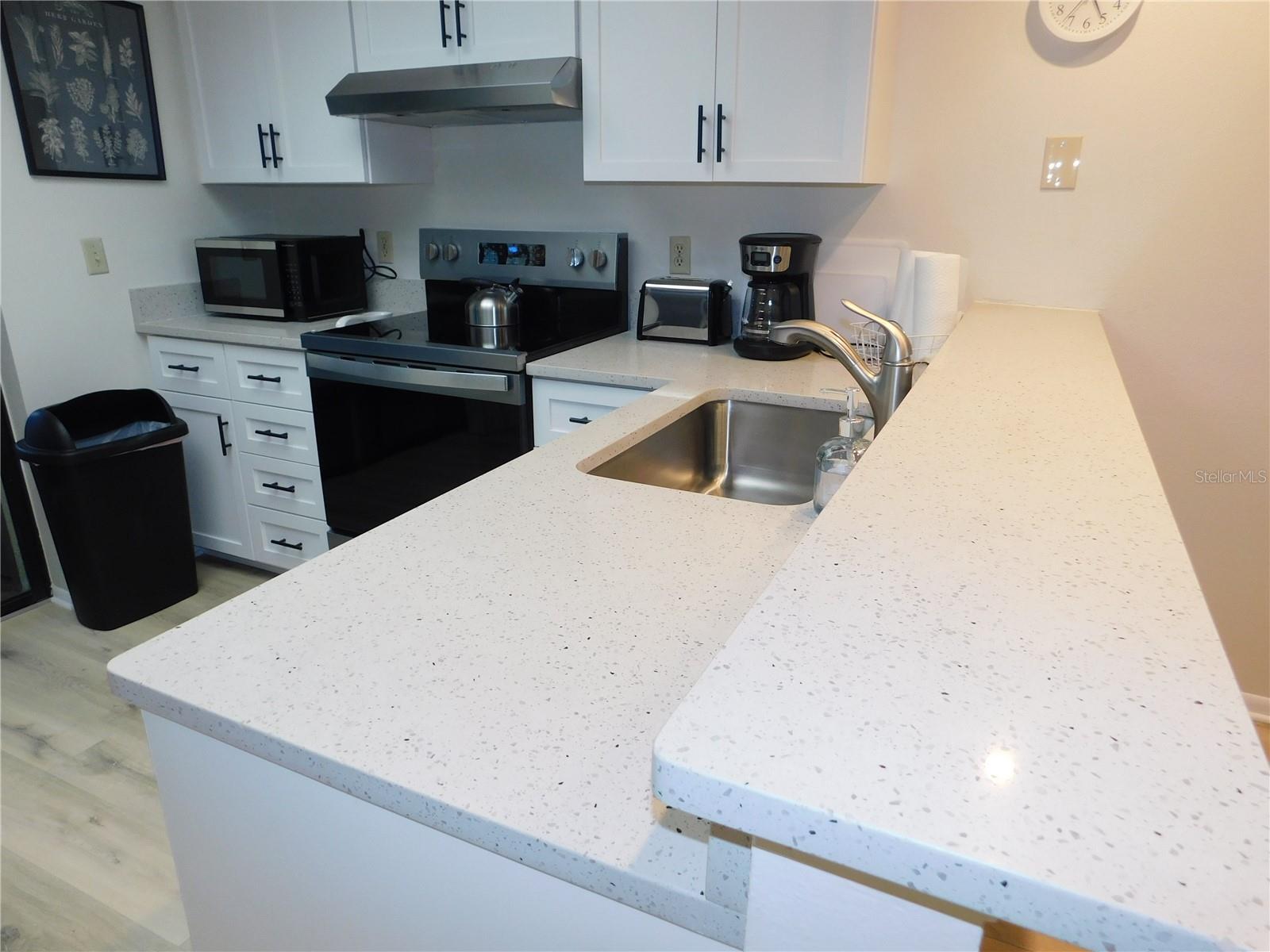 218 Woodlake Wynde #218 Property Photo 7