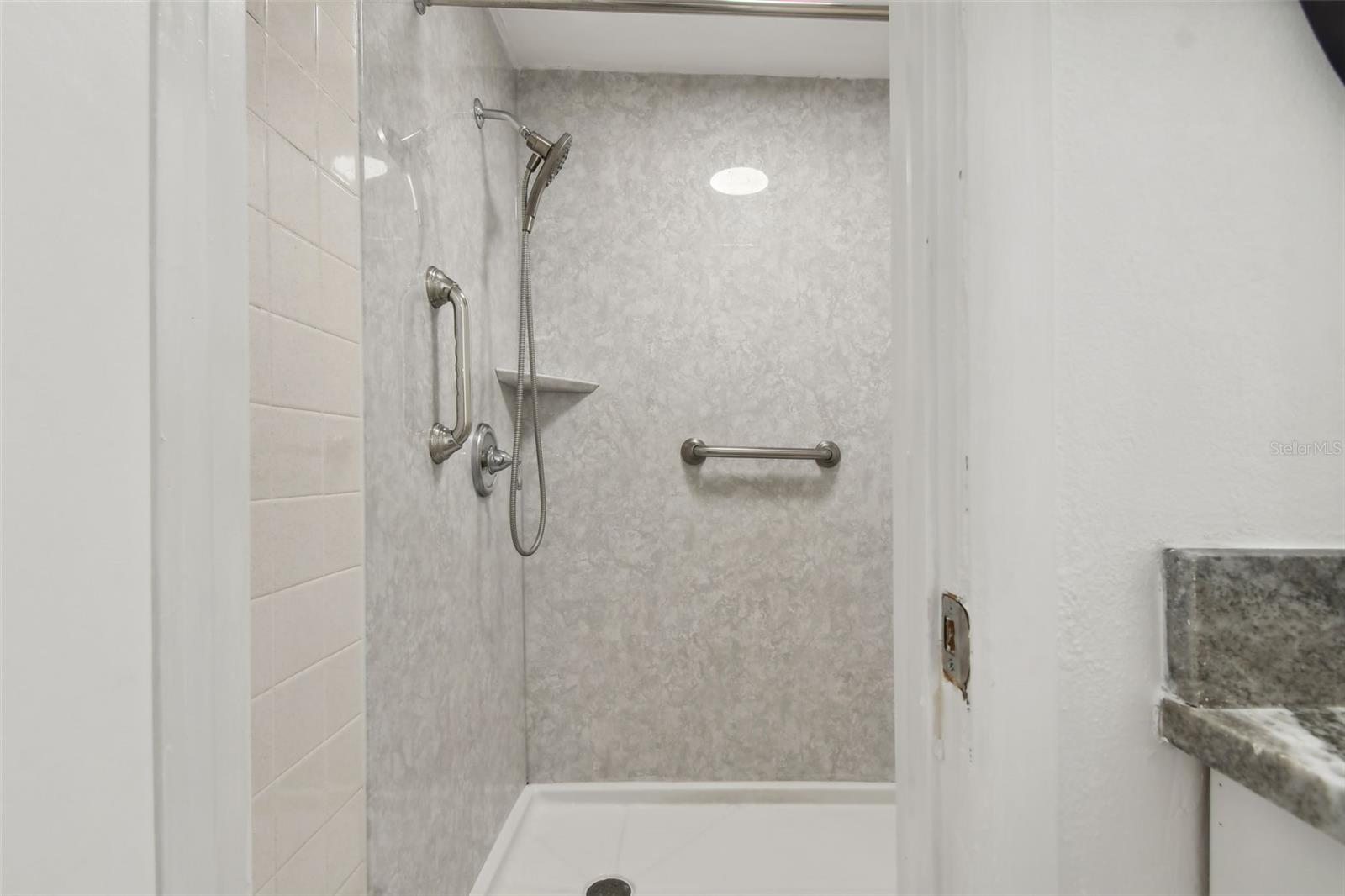 4411 3rd Ave E Property Photo 27
