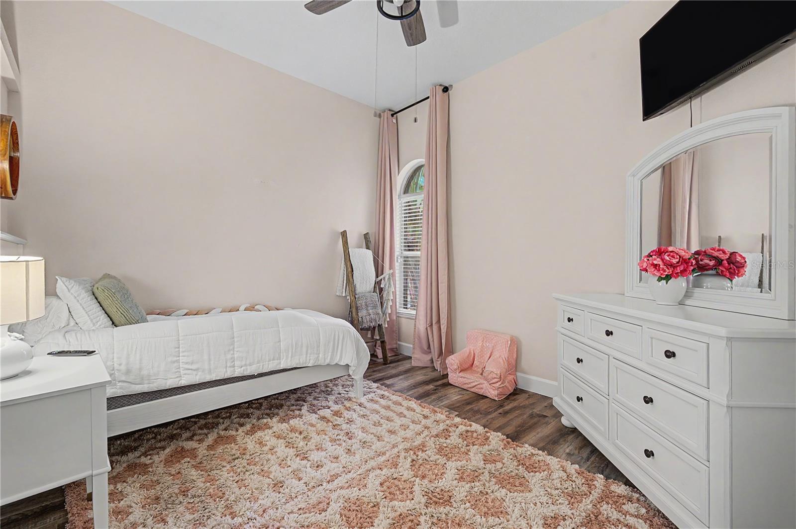 15532 Lake Grace Dr Property Photo 40
