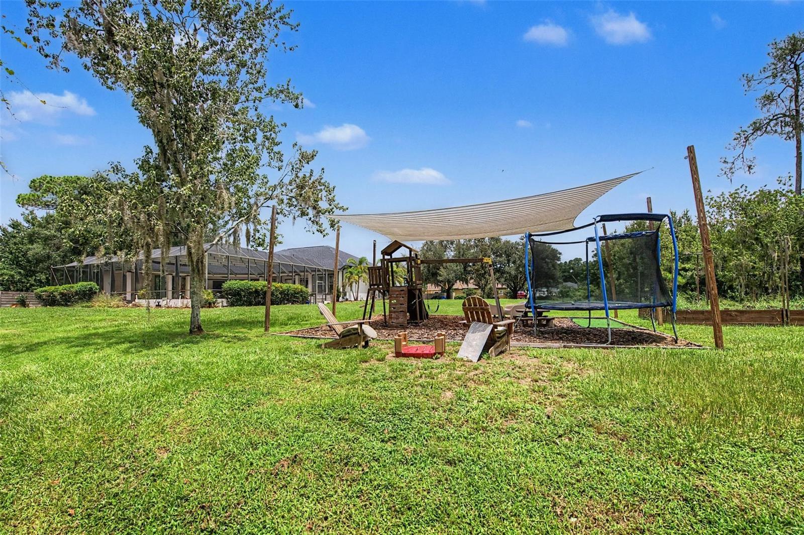 15532 Lake Grace Dr Property Photo 75
