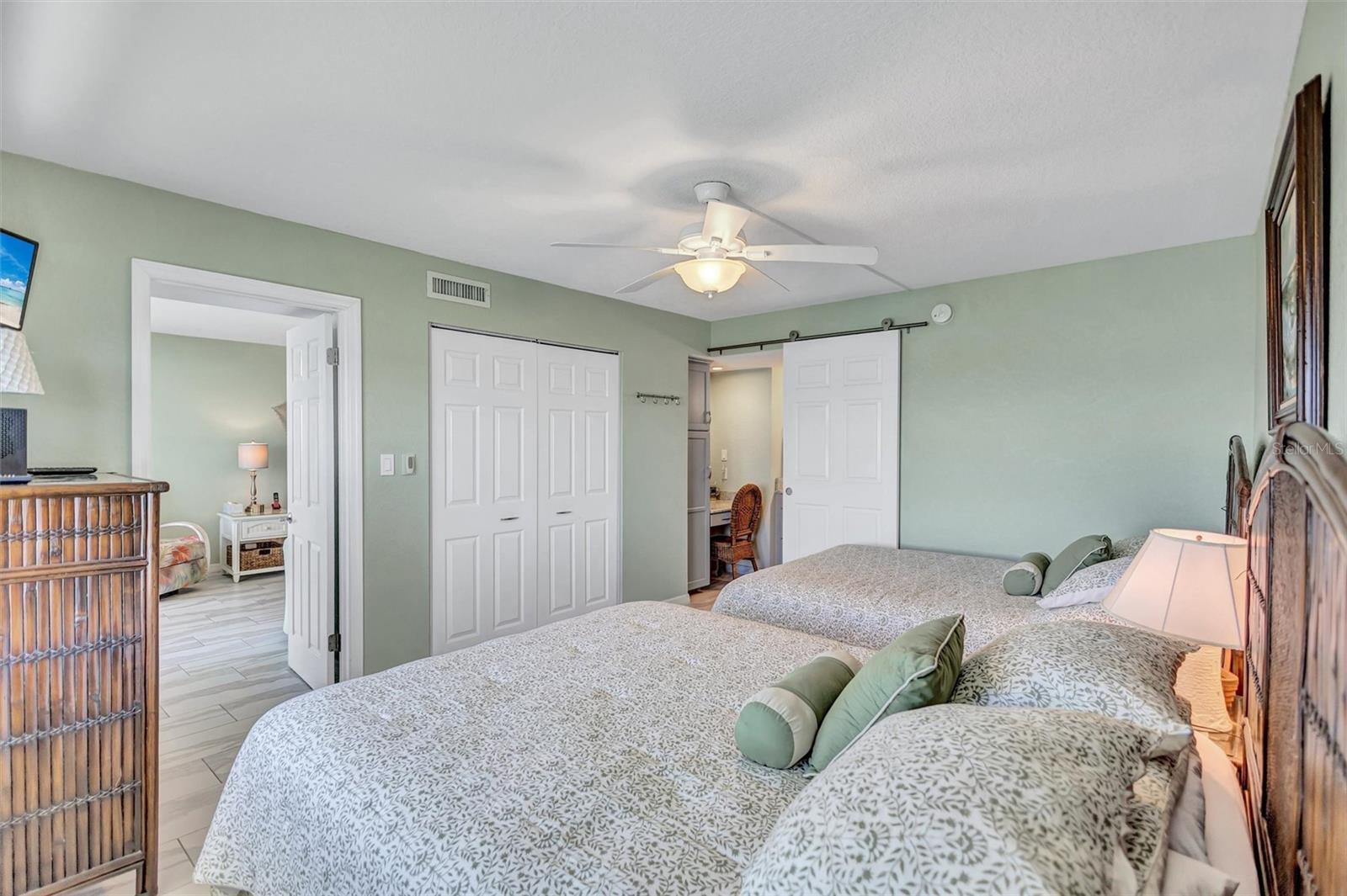 9 Haig Pl #810 Property Photo 15