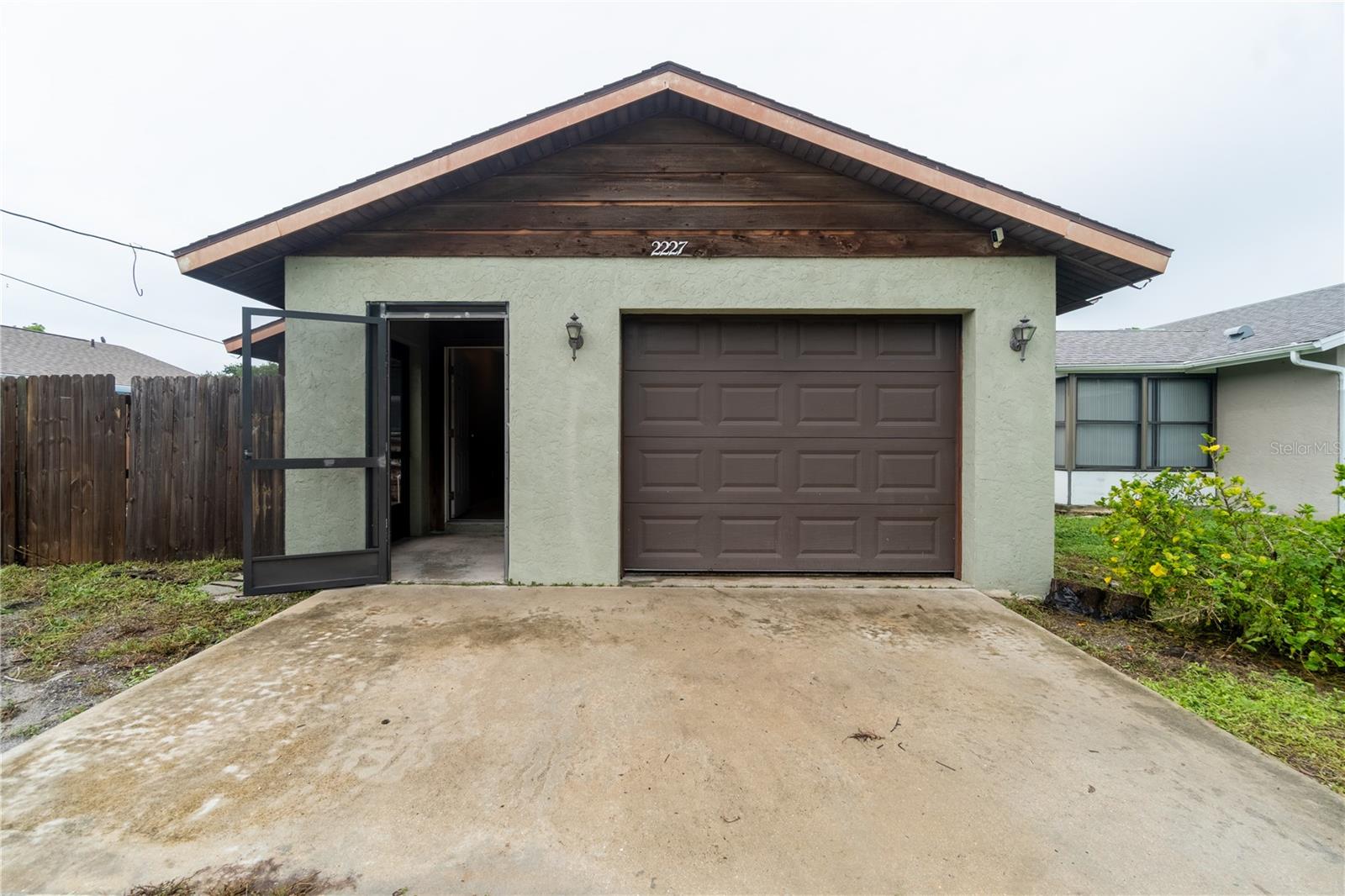 2227 Benson St Property Photo 1