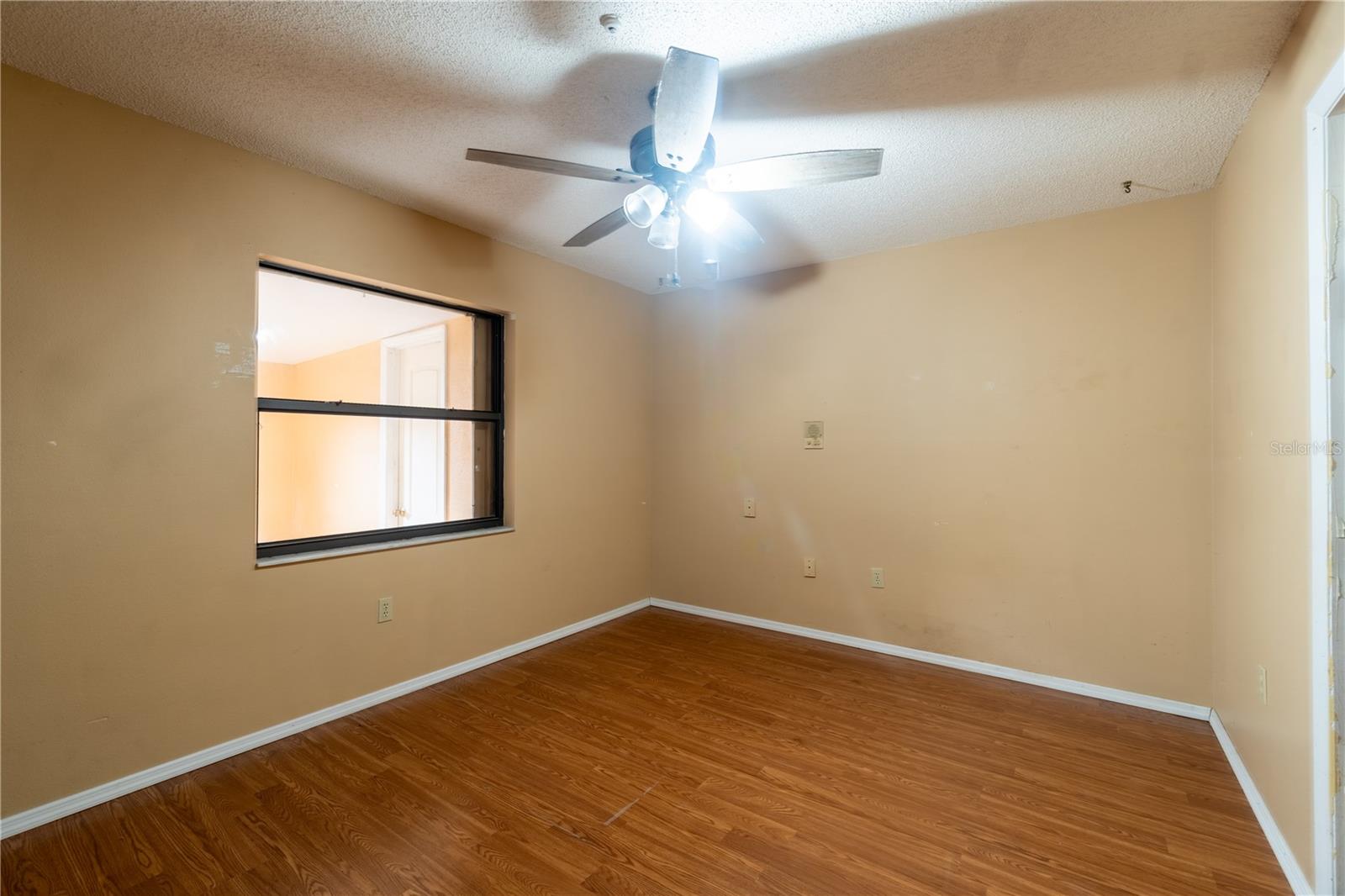 2227 Benson St Property Photo 24