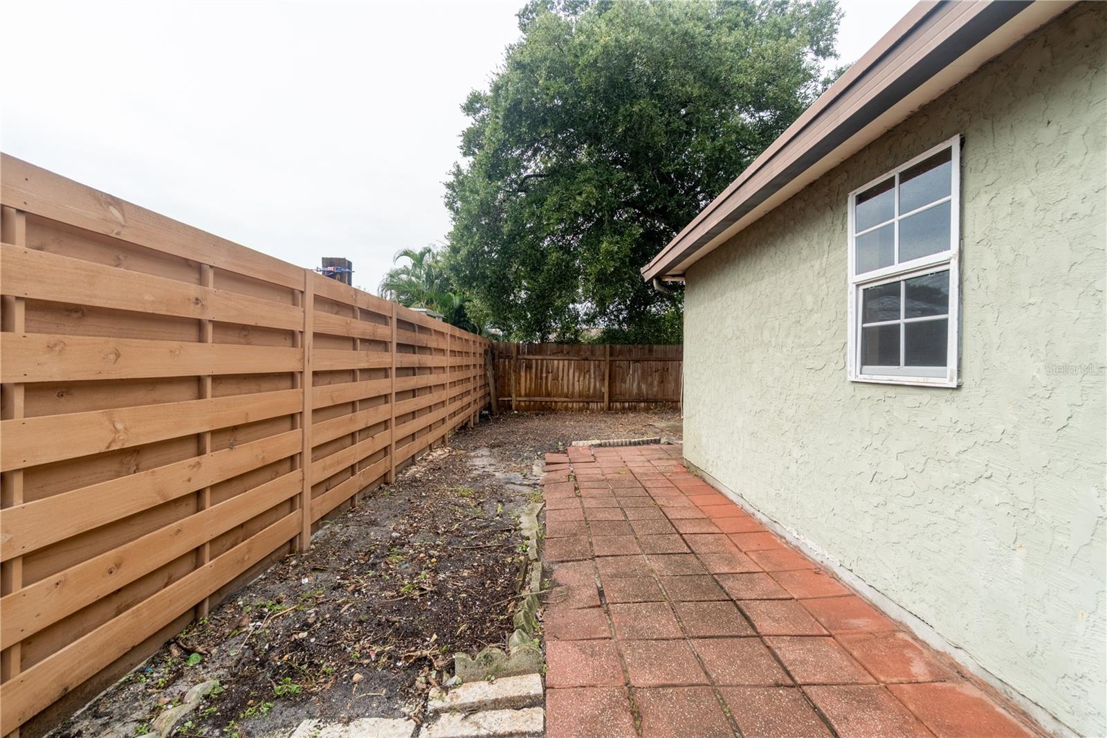 2227 Benson St Property Photo 29
