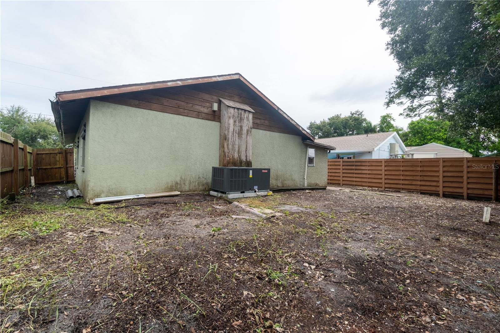 2227 Benson St Property Photo 31