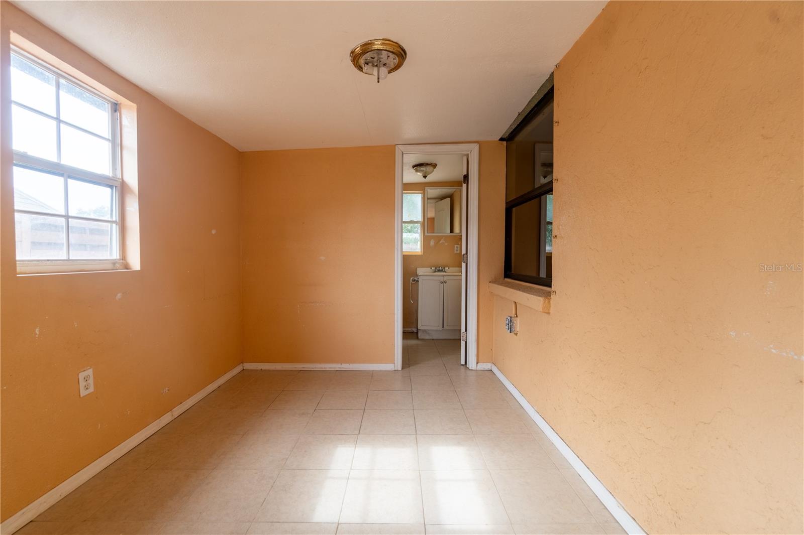 2227 Benson St Property Photo 36