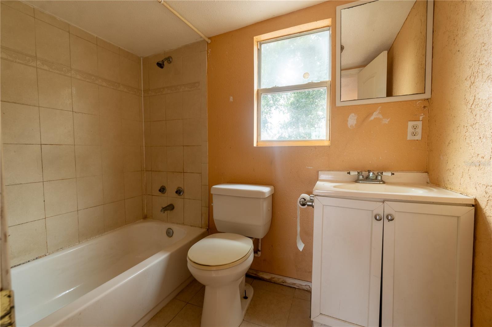 2227 Benson St Property Photo 37