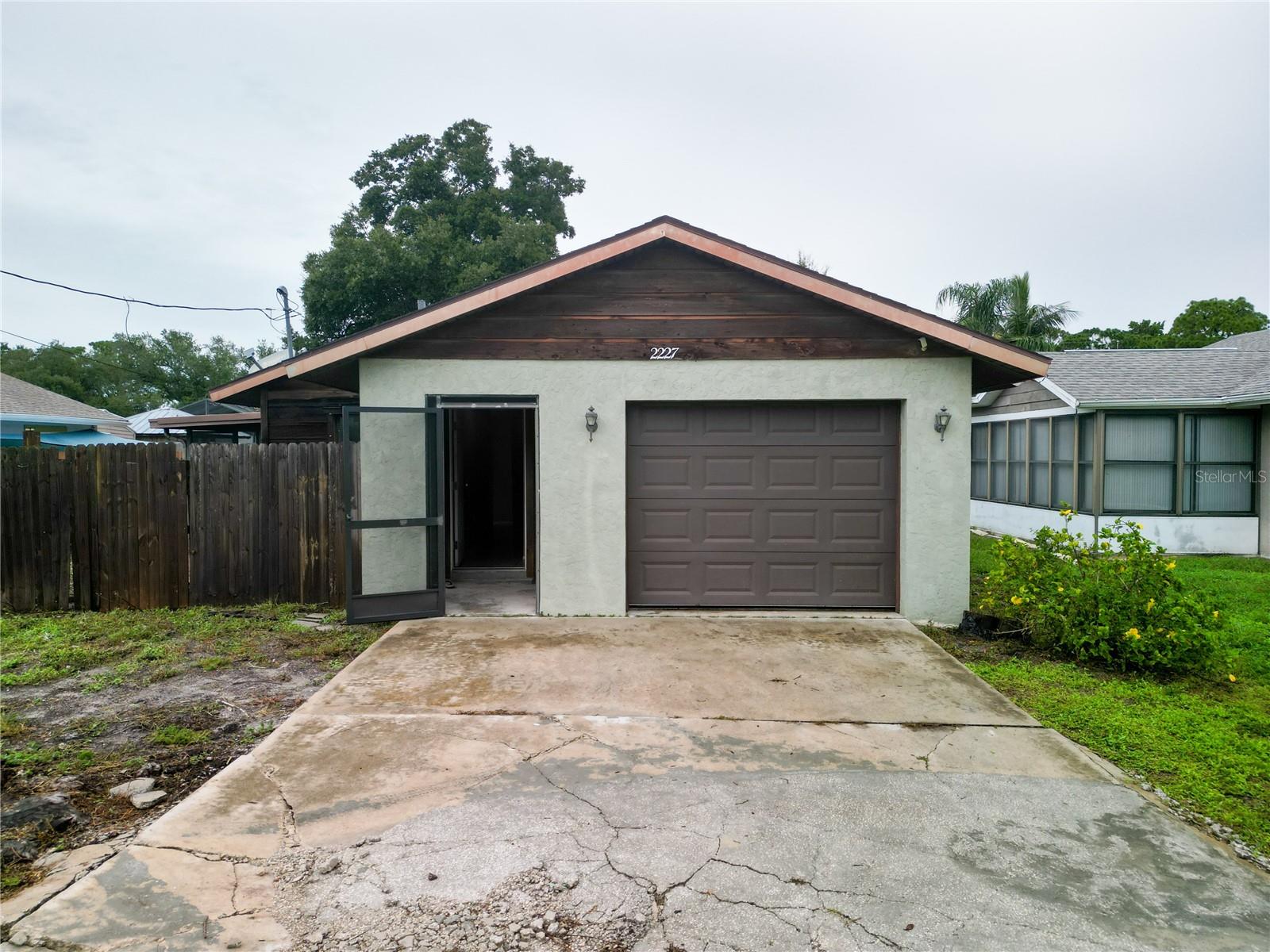 2227 Benson St Property Photo 38