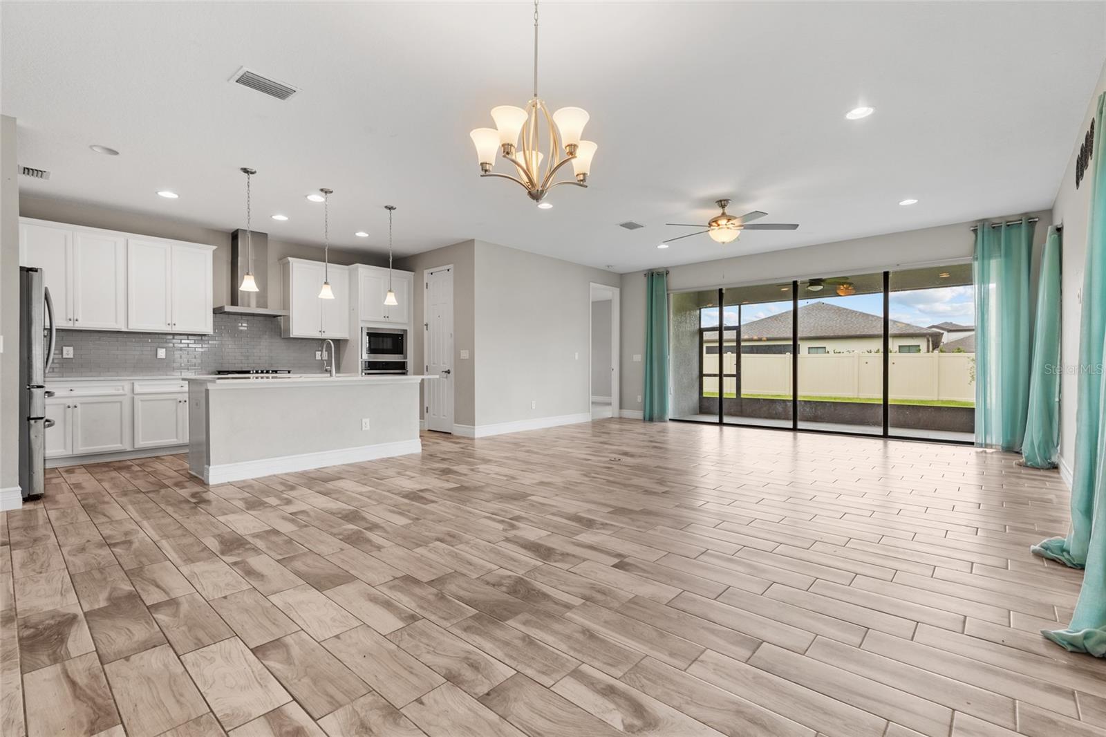 12646 Shetland Walk Dr Property Photo 5