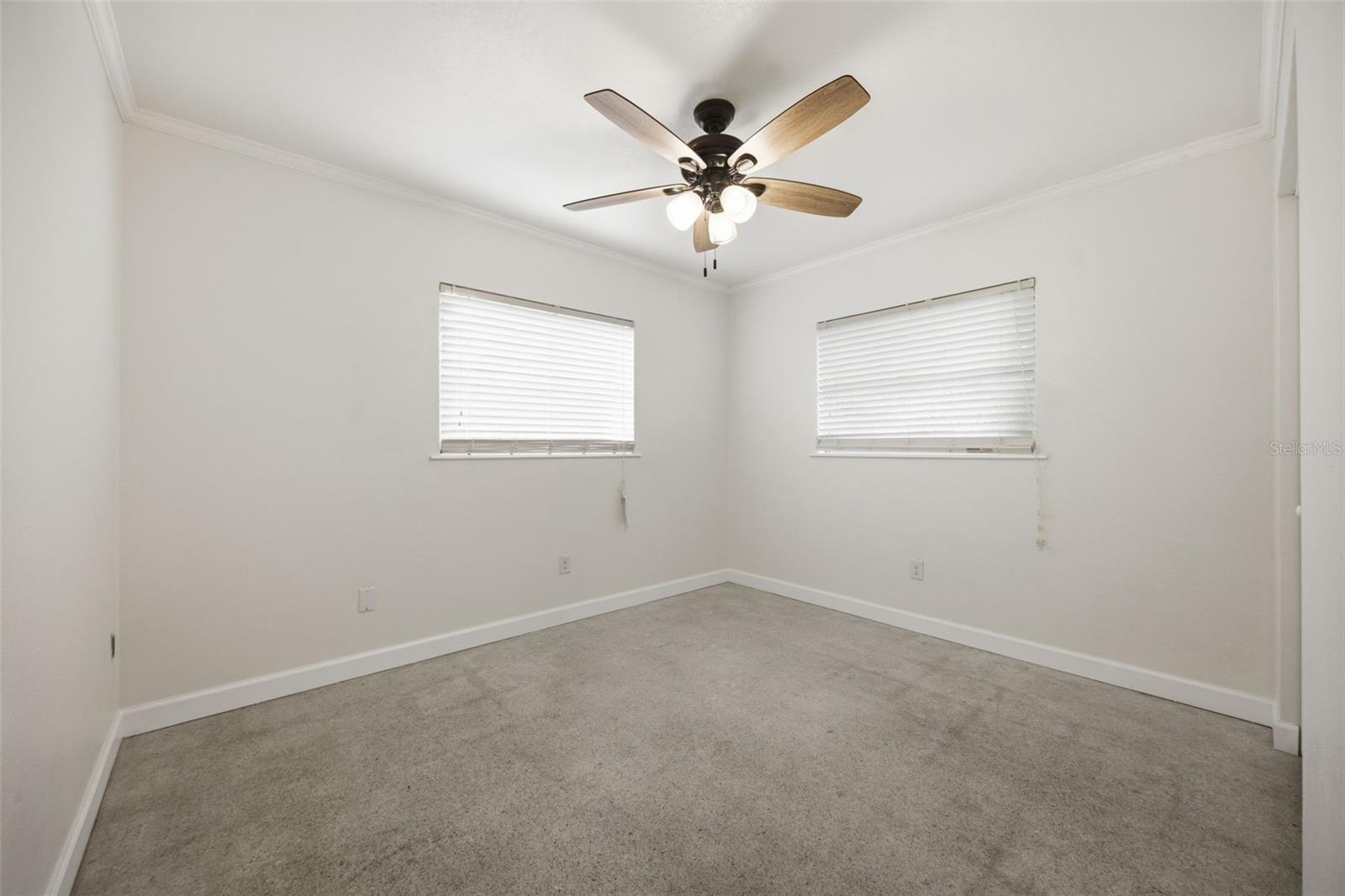 2075 Indigo Dr Property Photo 22