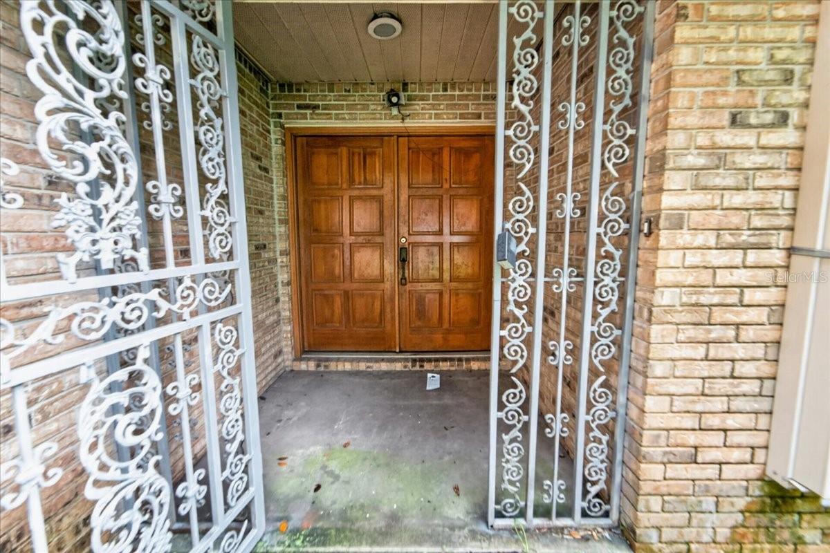 344 N Frederick Ave Property Photo 5