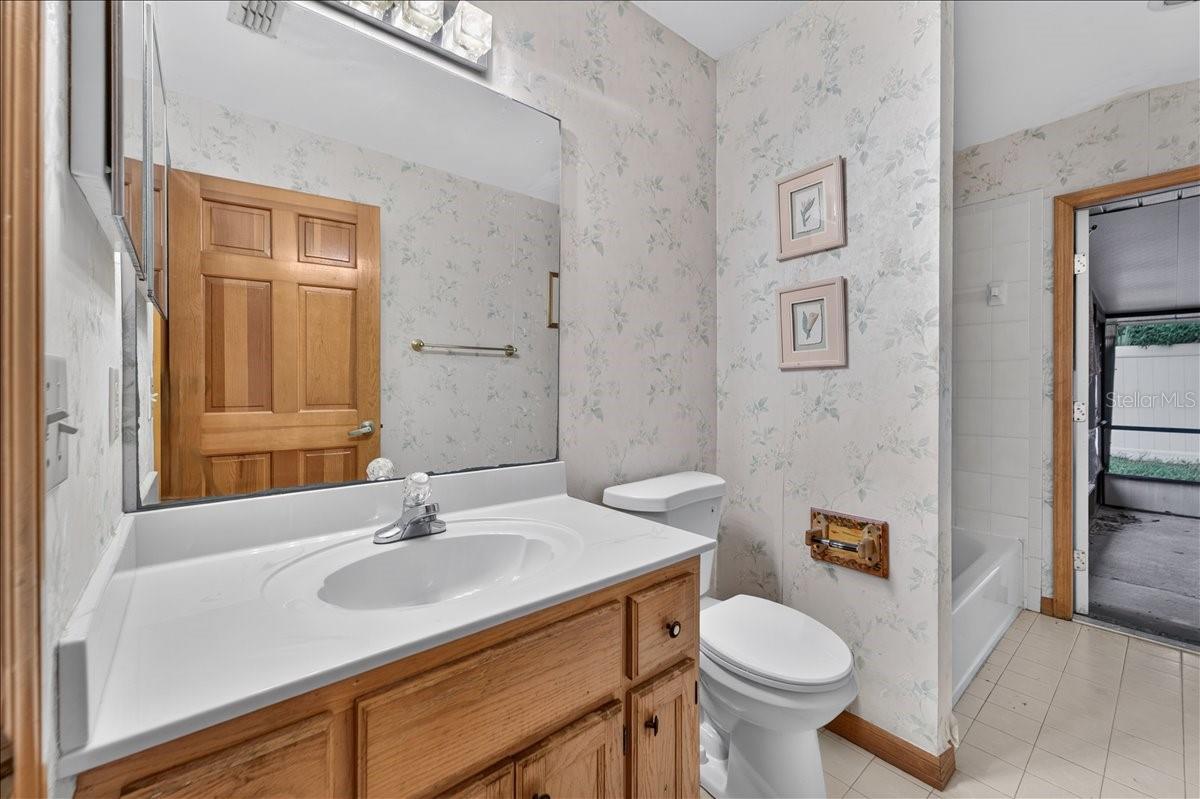 344 N Frederick Ave Property Photo 22