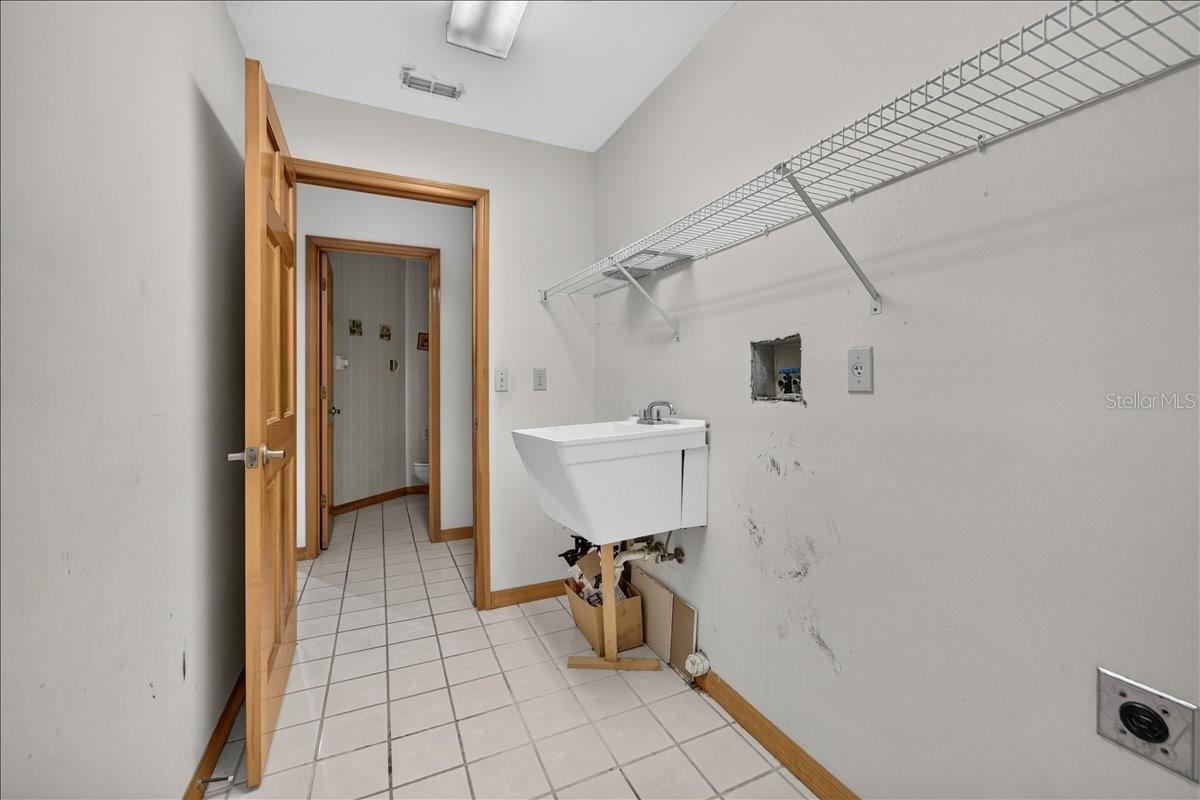 344 N Frederick Ave Property Photo 24