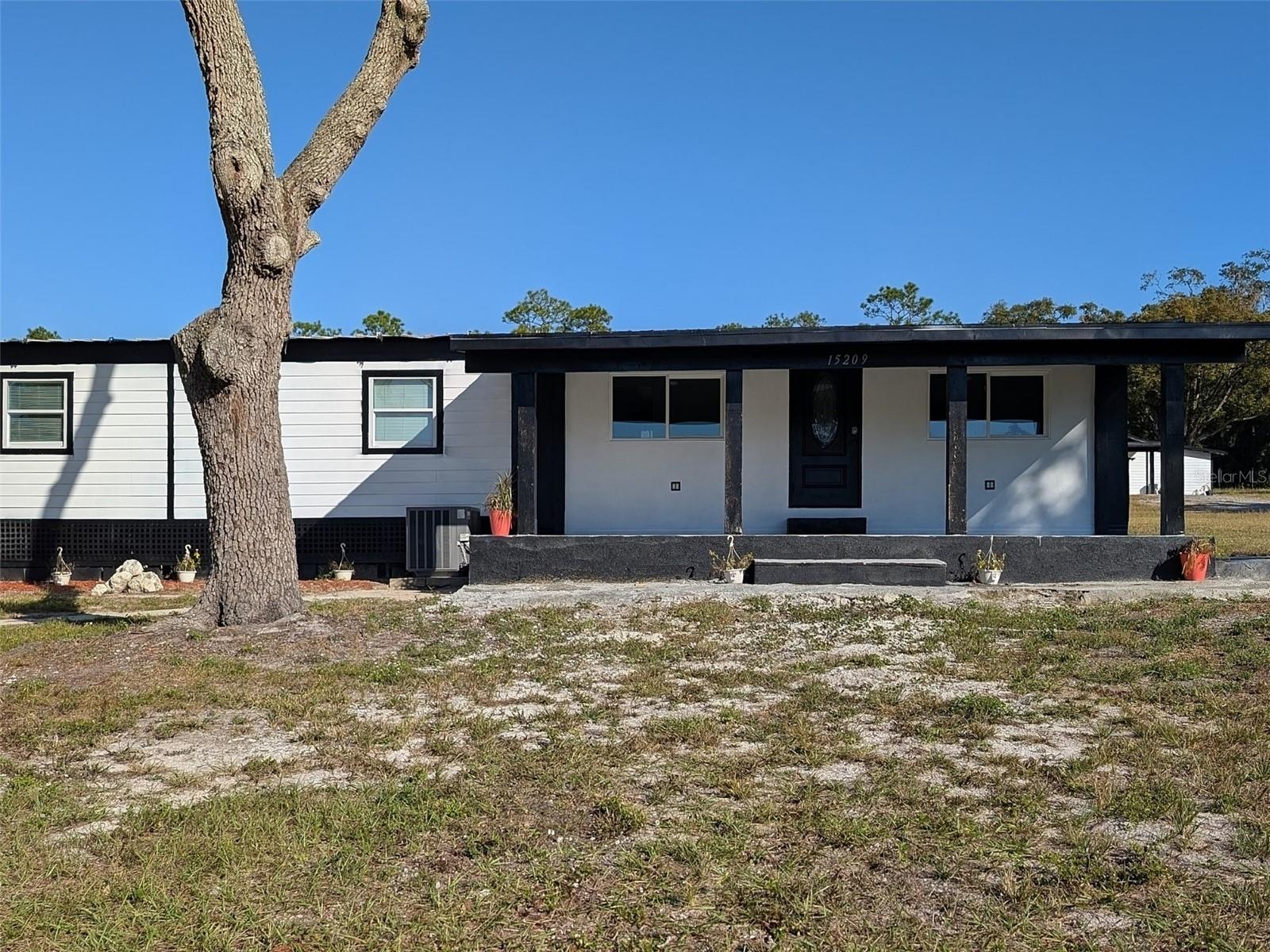 15209 Bailey Hill Rd Property Photo 1