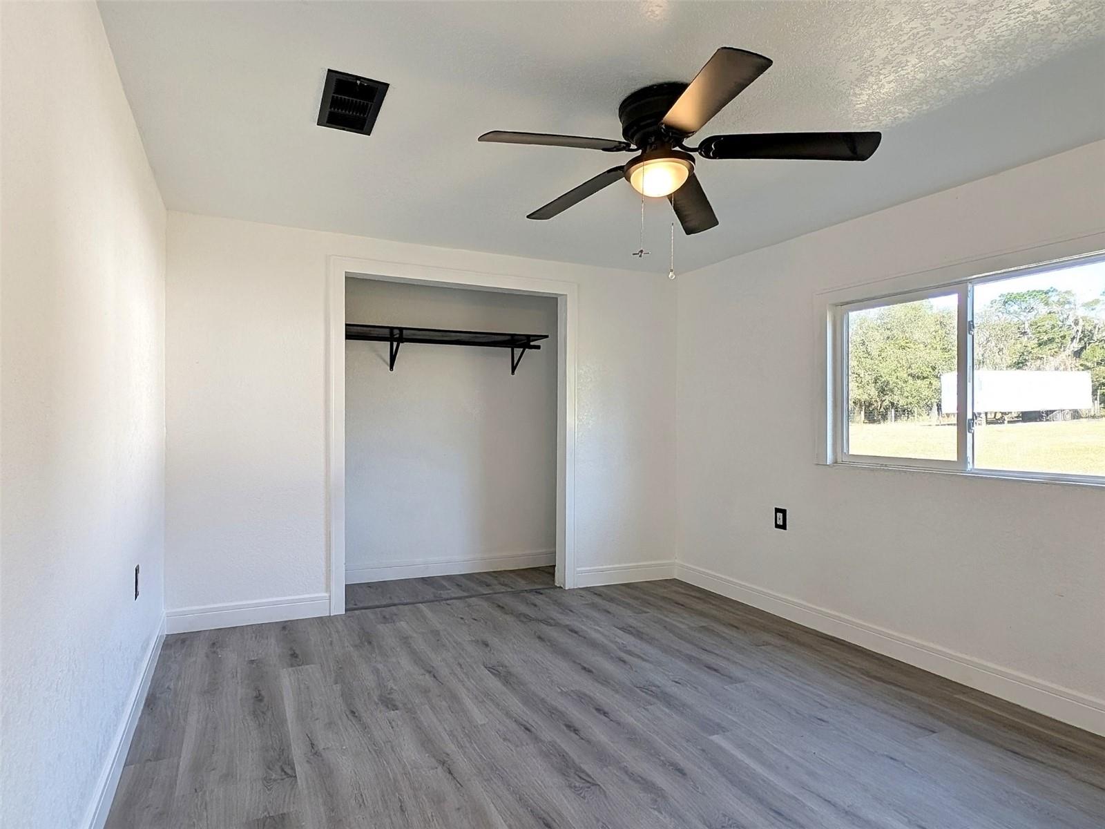 15209 Bailey Hill Rd Property Photo 6
