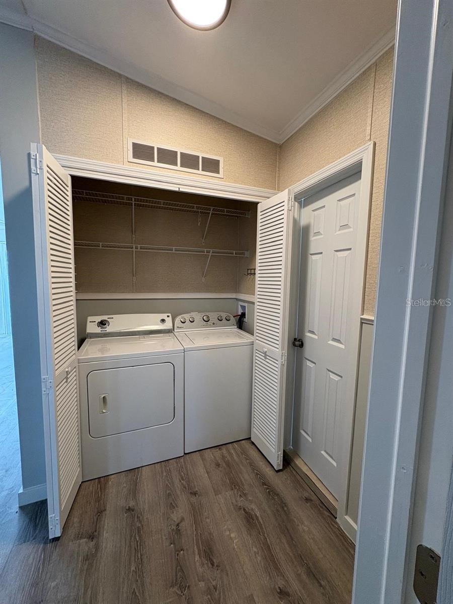 653 Los Altos Property Photo 16