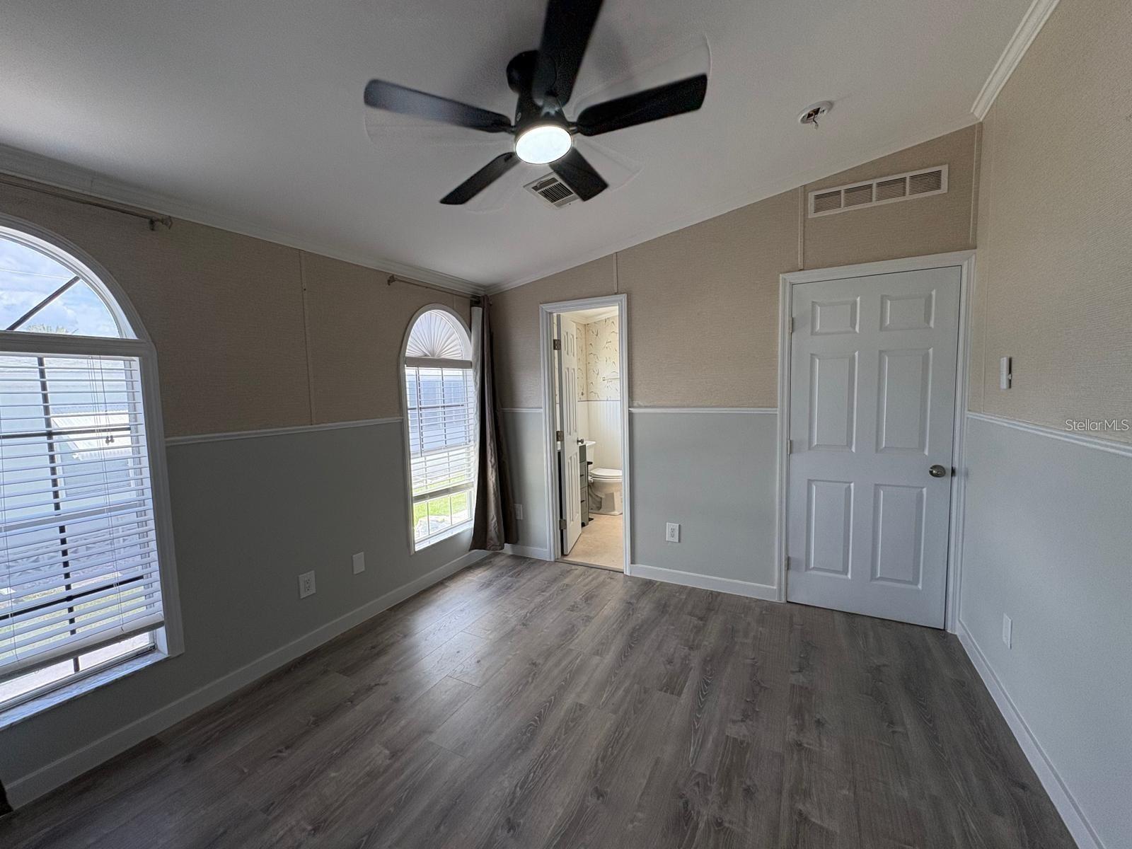 653 Los Altos Property Photo 22