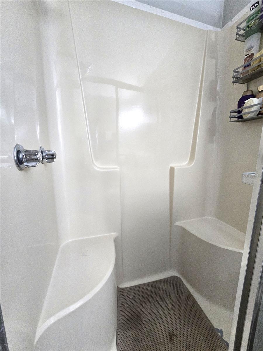 2122 Waterview Dr Property Photo 20