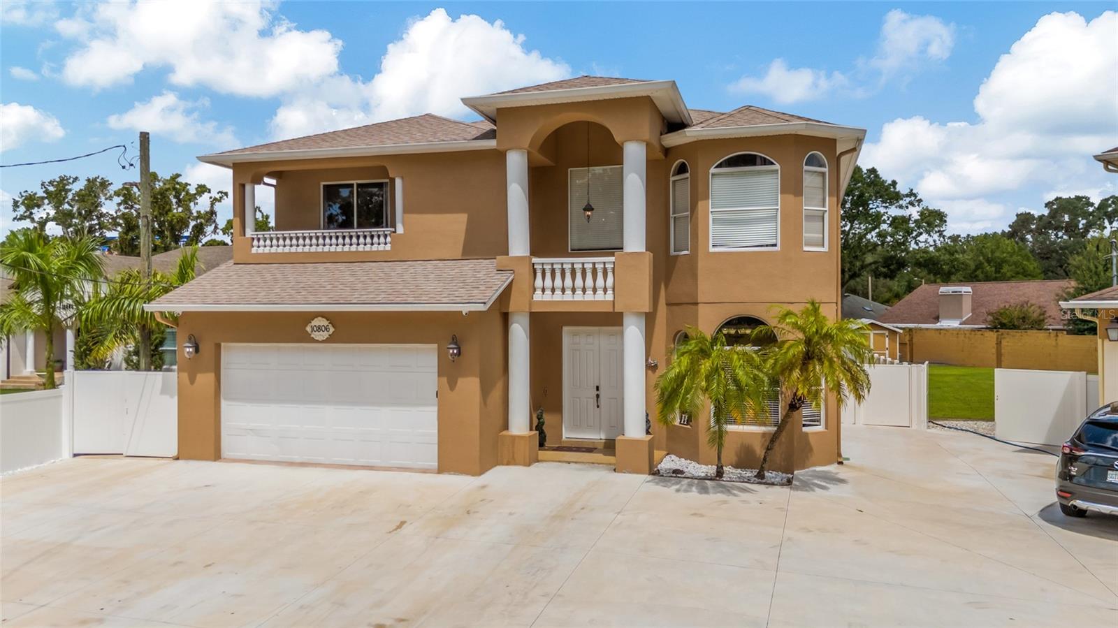 10806 Perez Dr Property Photo 1