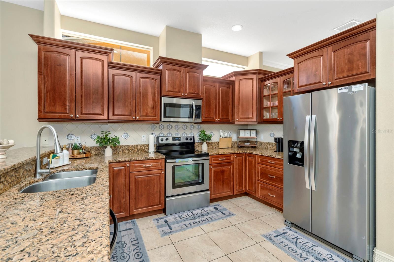 10806 Perez Dr Property Photo 11