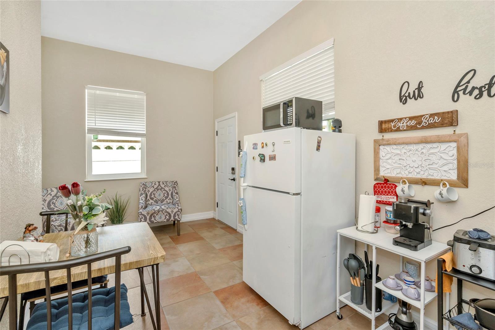 10806 Perez Dr Property Photo 43