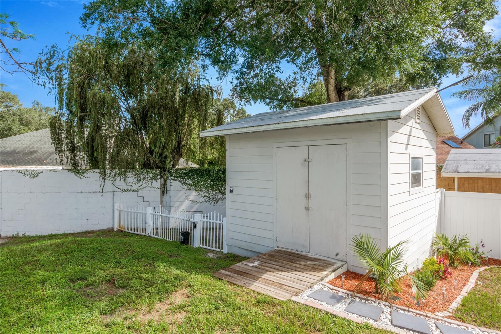 10806 Perez Dr Property Photo 52