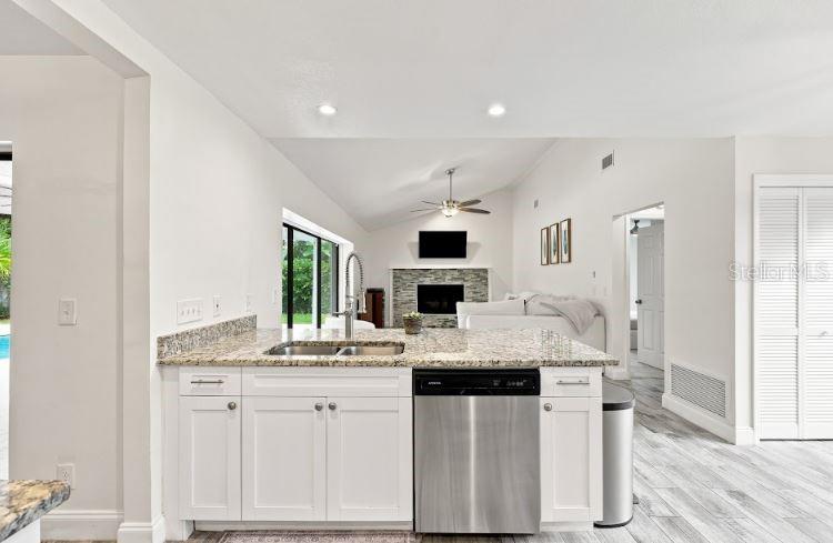 13904 Hayward Pl Property Photo 10
