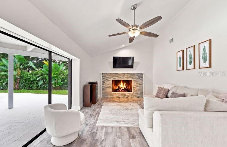 13904 Hayward Pl Property Photo 15