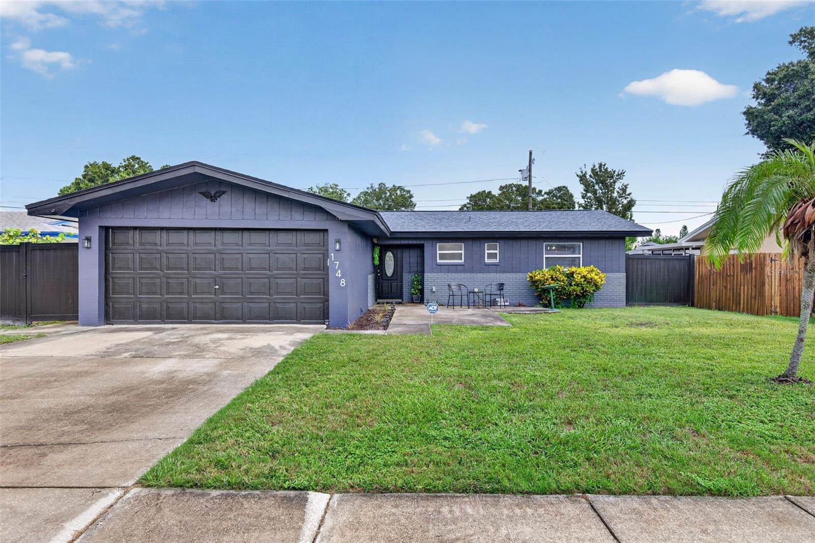 1748 Greenlea Dr Property Photo 4