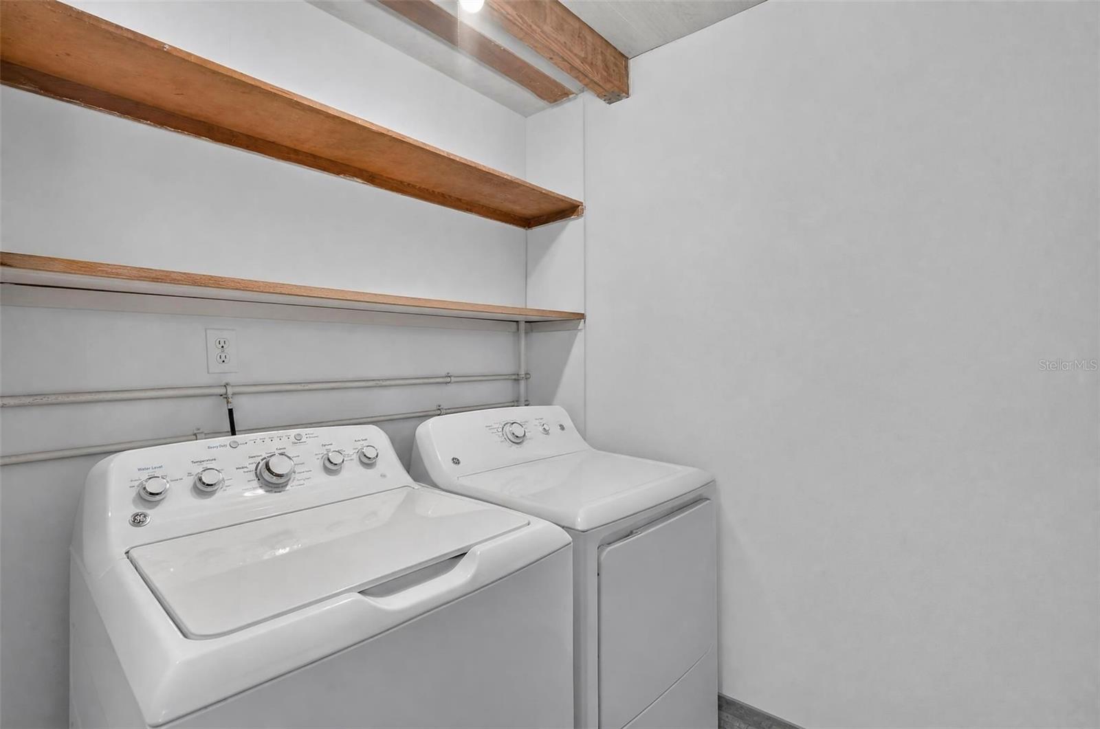 1748 Greenlea Dr Property Photo 36