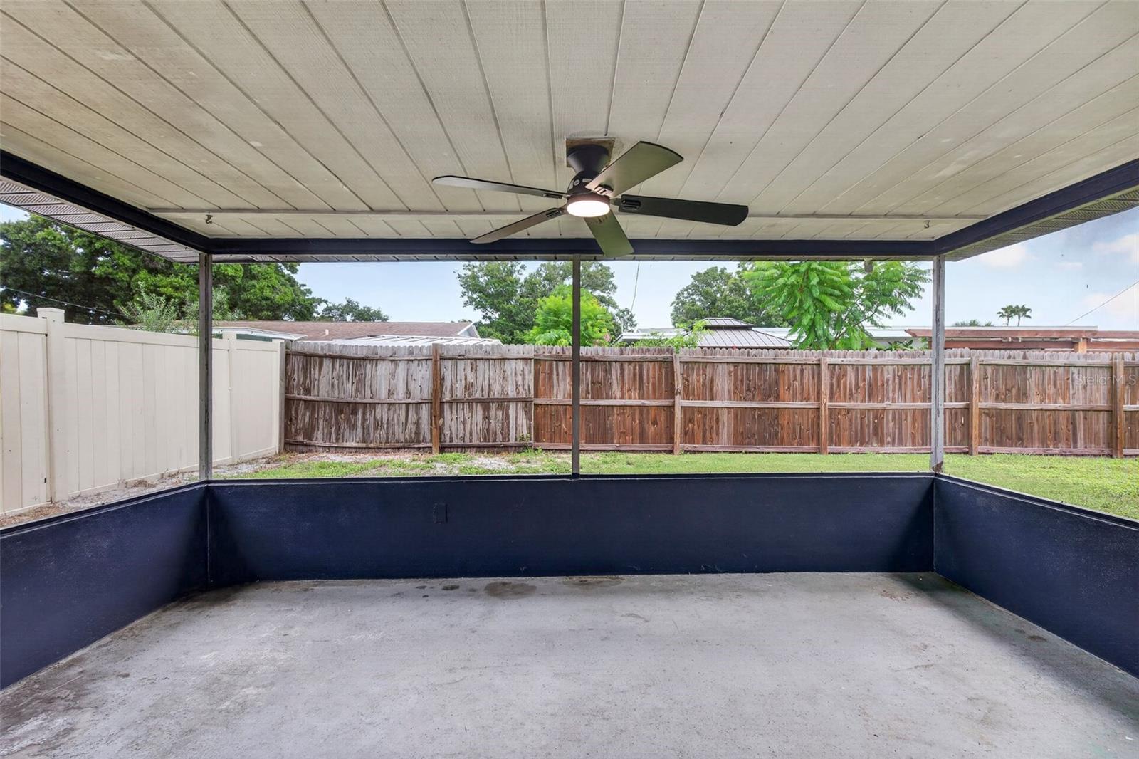 1748 Greenlea Dr Property Photo 37