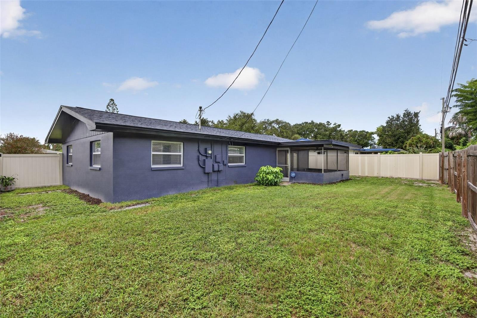 1748 Greenlea Dr Property Photo 46