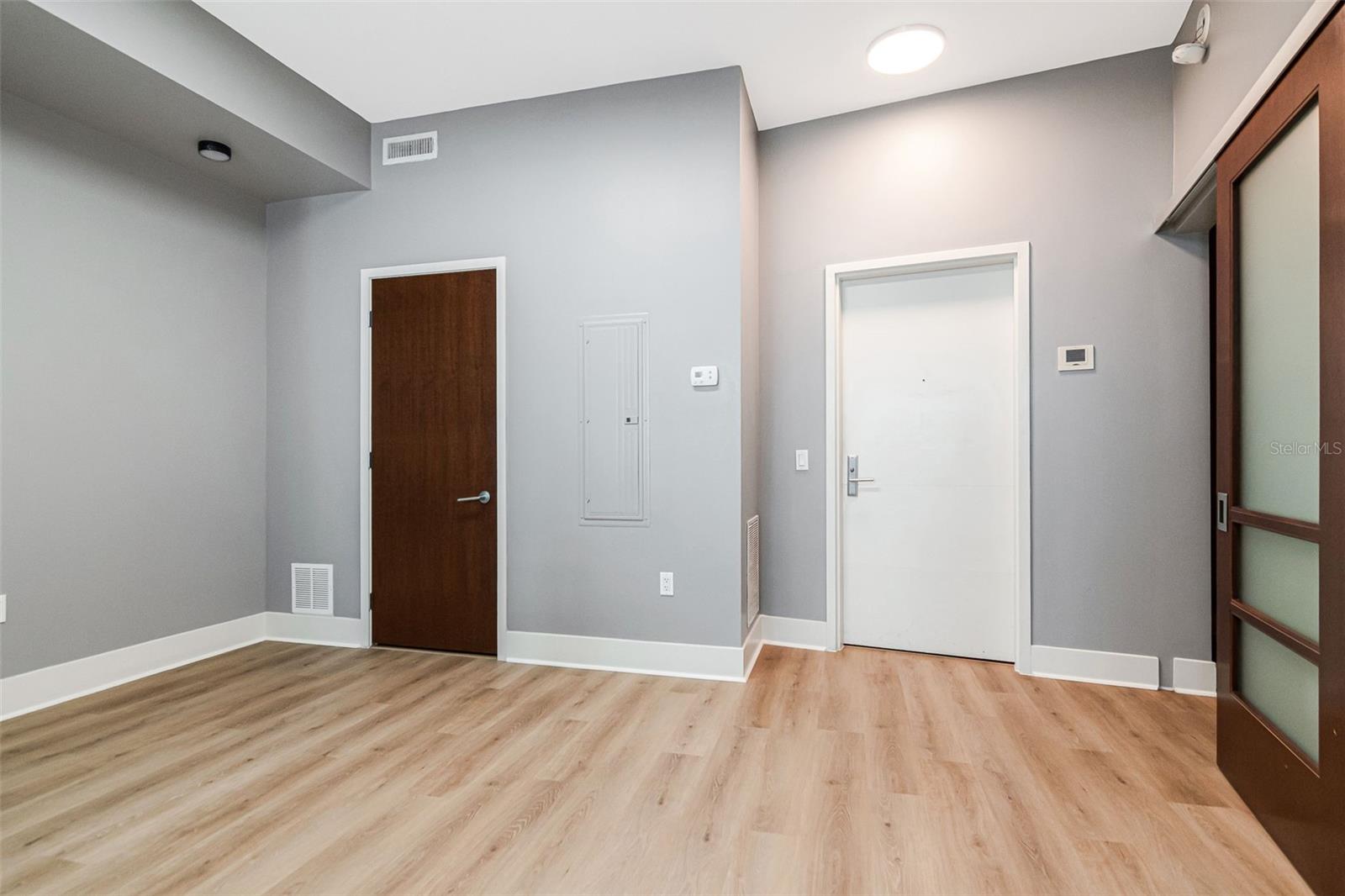 111 N 12th St #1820 Property Photo 5