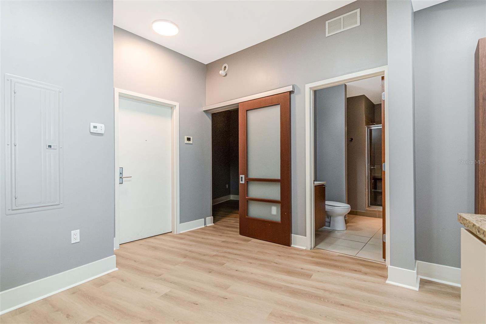 111 N 12th St #1820 Property Photo 6