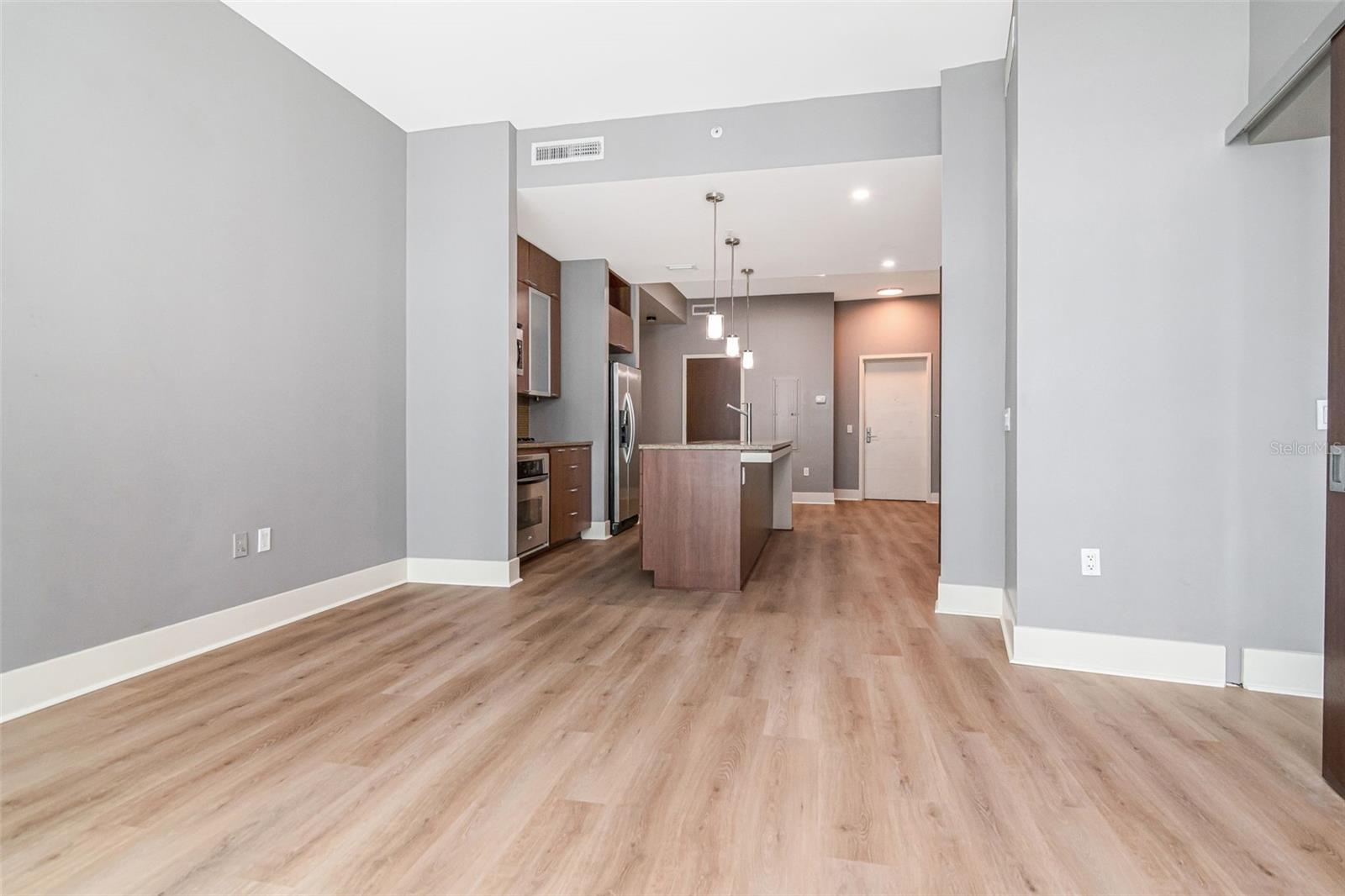 111 N 12th St #1820 Property Photo 18