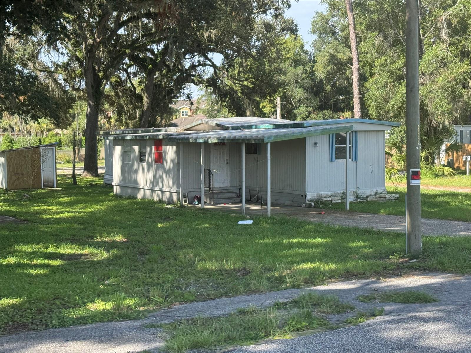 6946 SYLVAN LN Property Photo 1