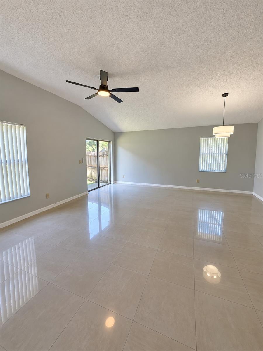 888 Franklin Cir Property Photo 11