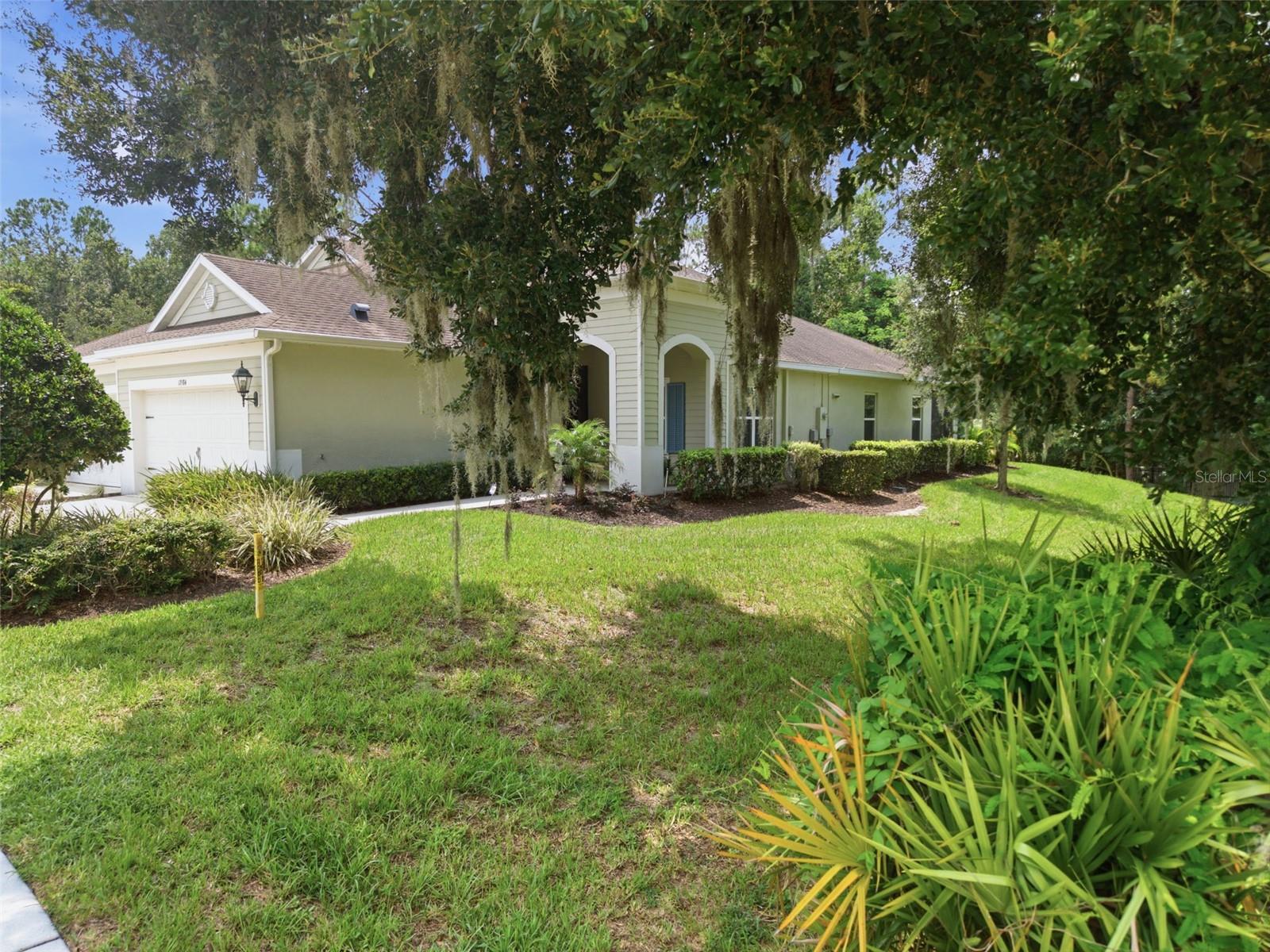 13584 Circa Crossing Dr Property Photo 1