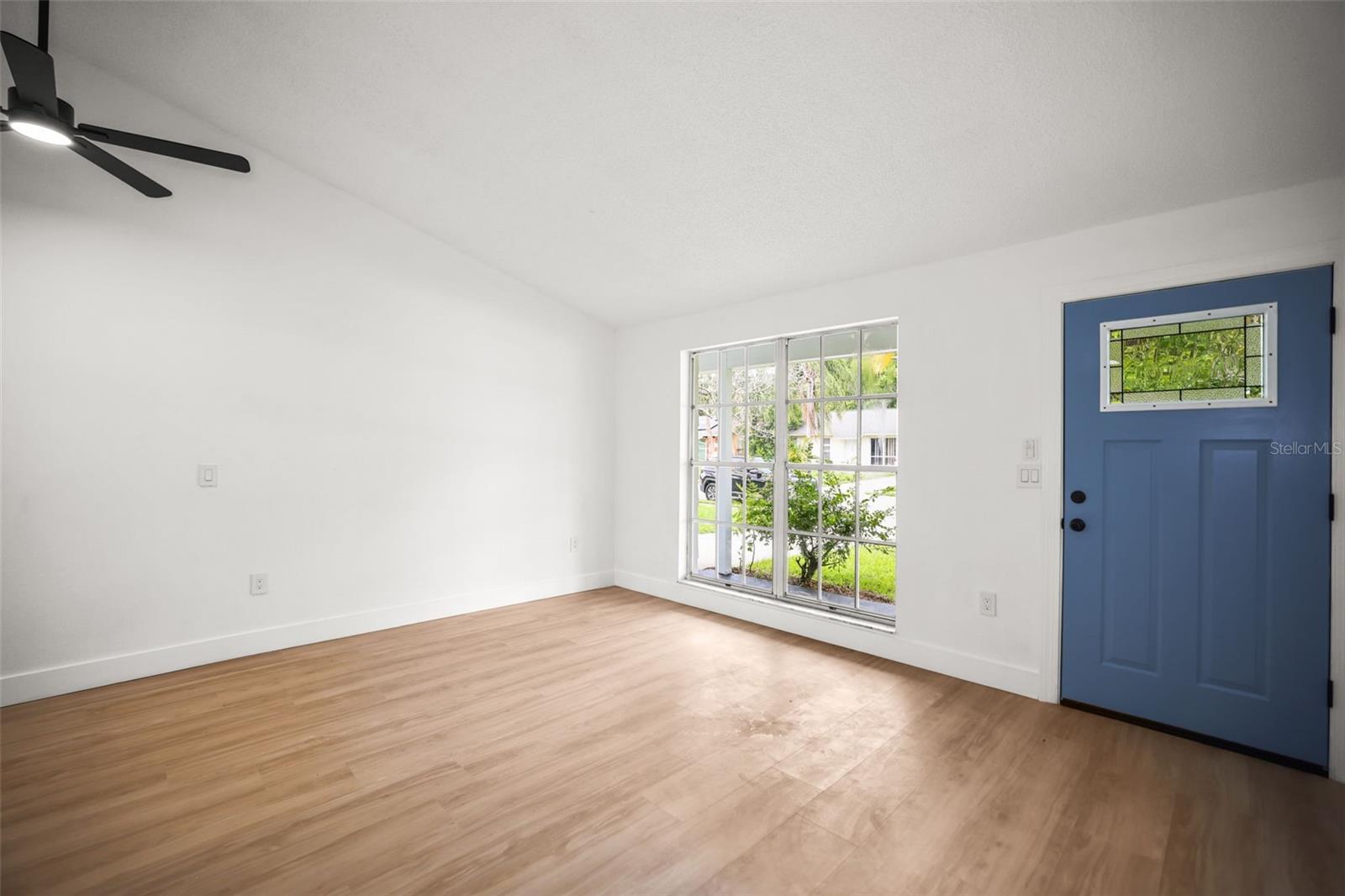 3261 La Verne Ct Property Photo 25
