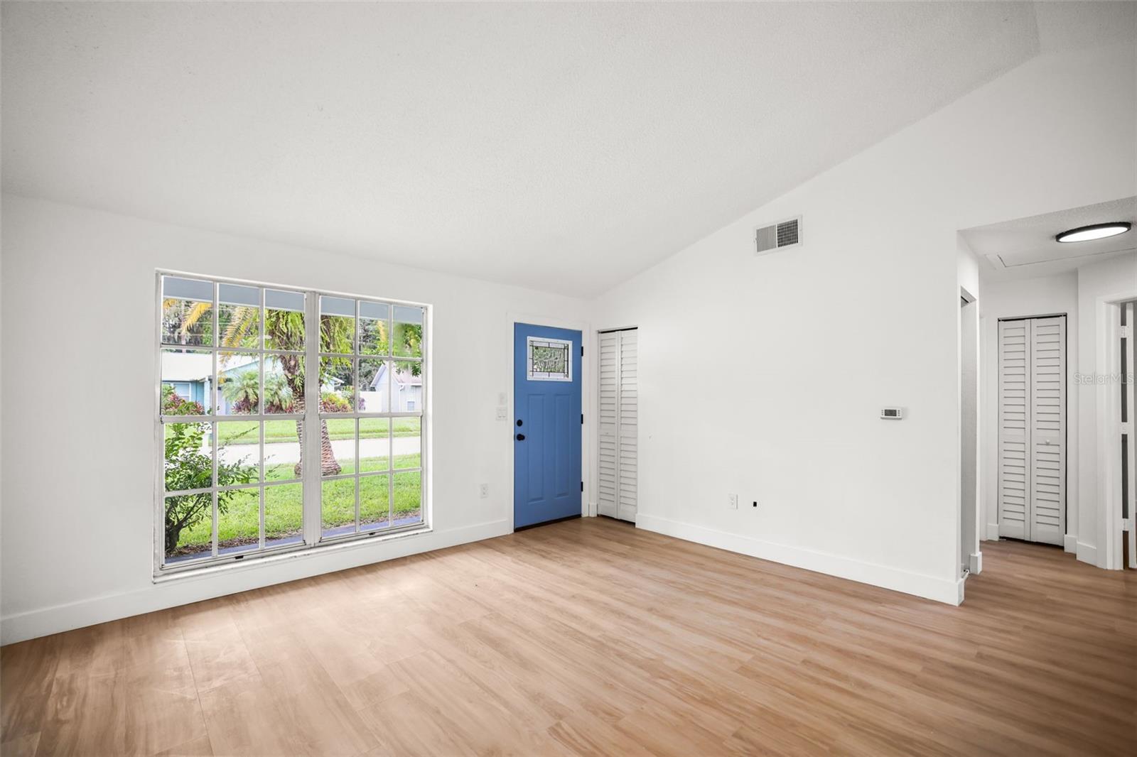 3261 La Verne Ct Property Photo 27