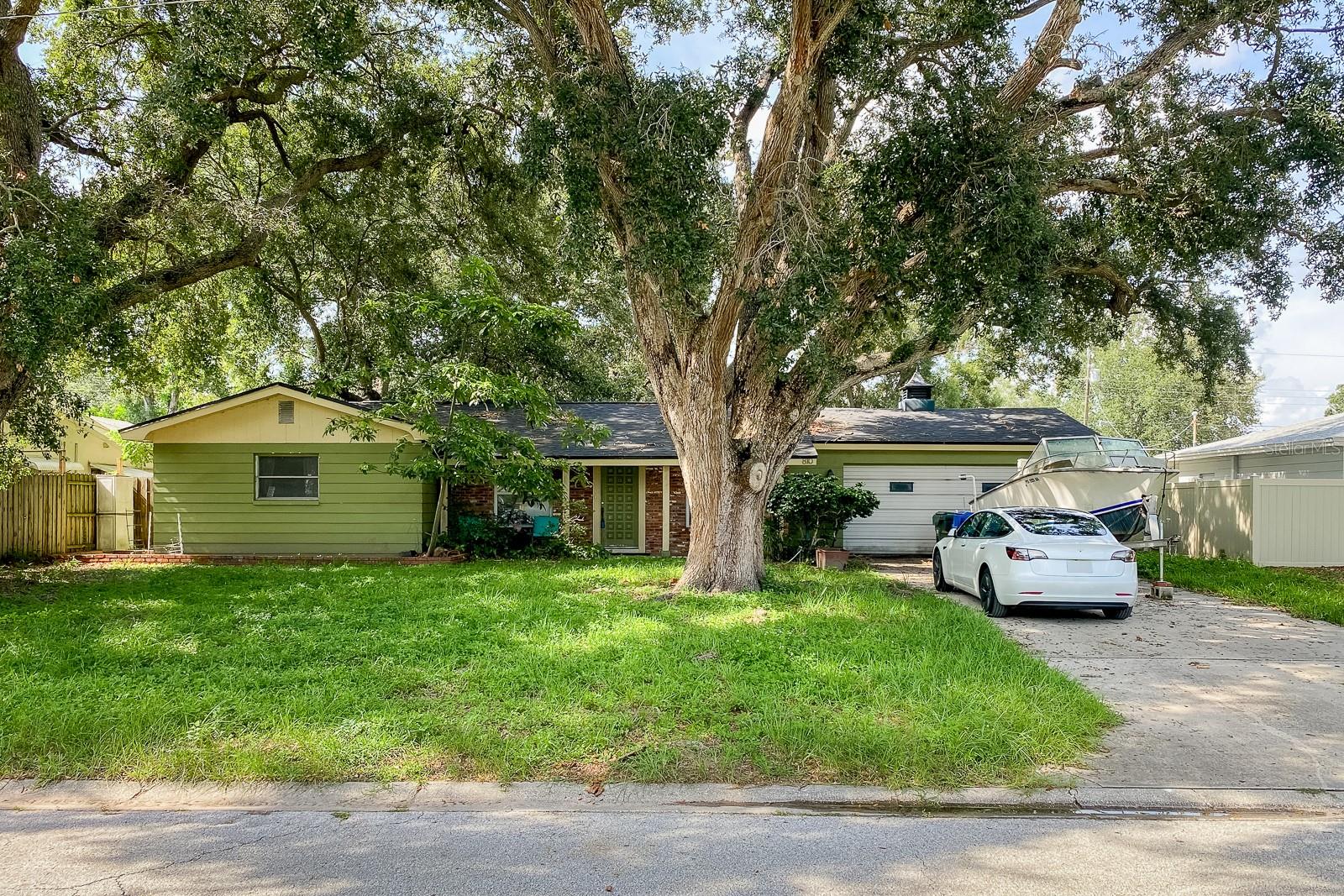 810 Orange View Dr Property Photo 1