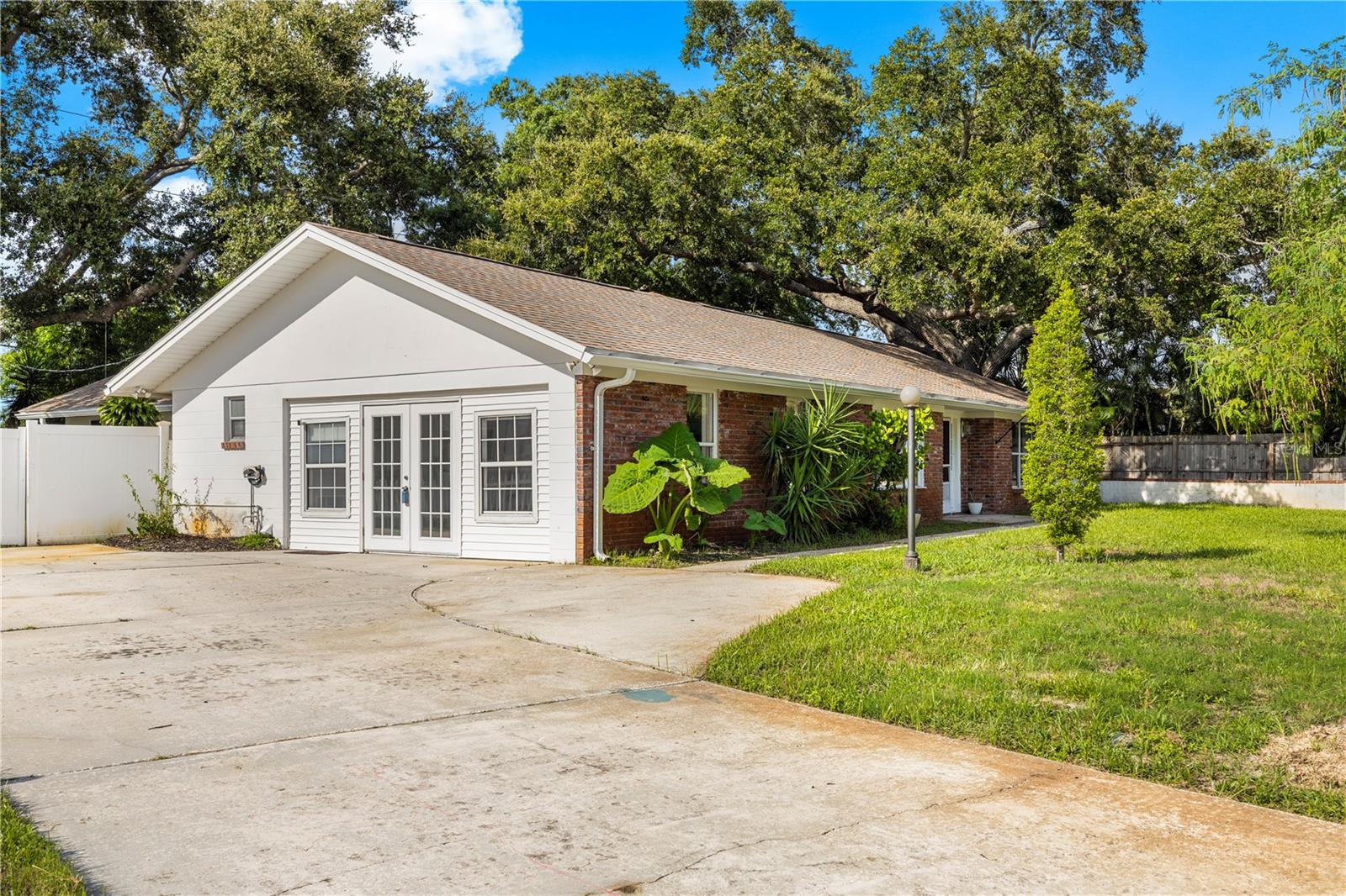 13589 101st Ter Property Photo 6