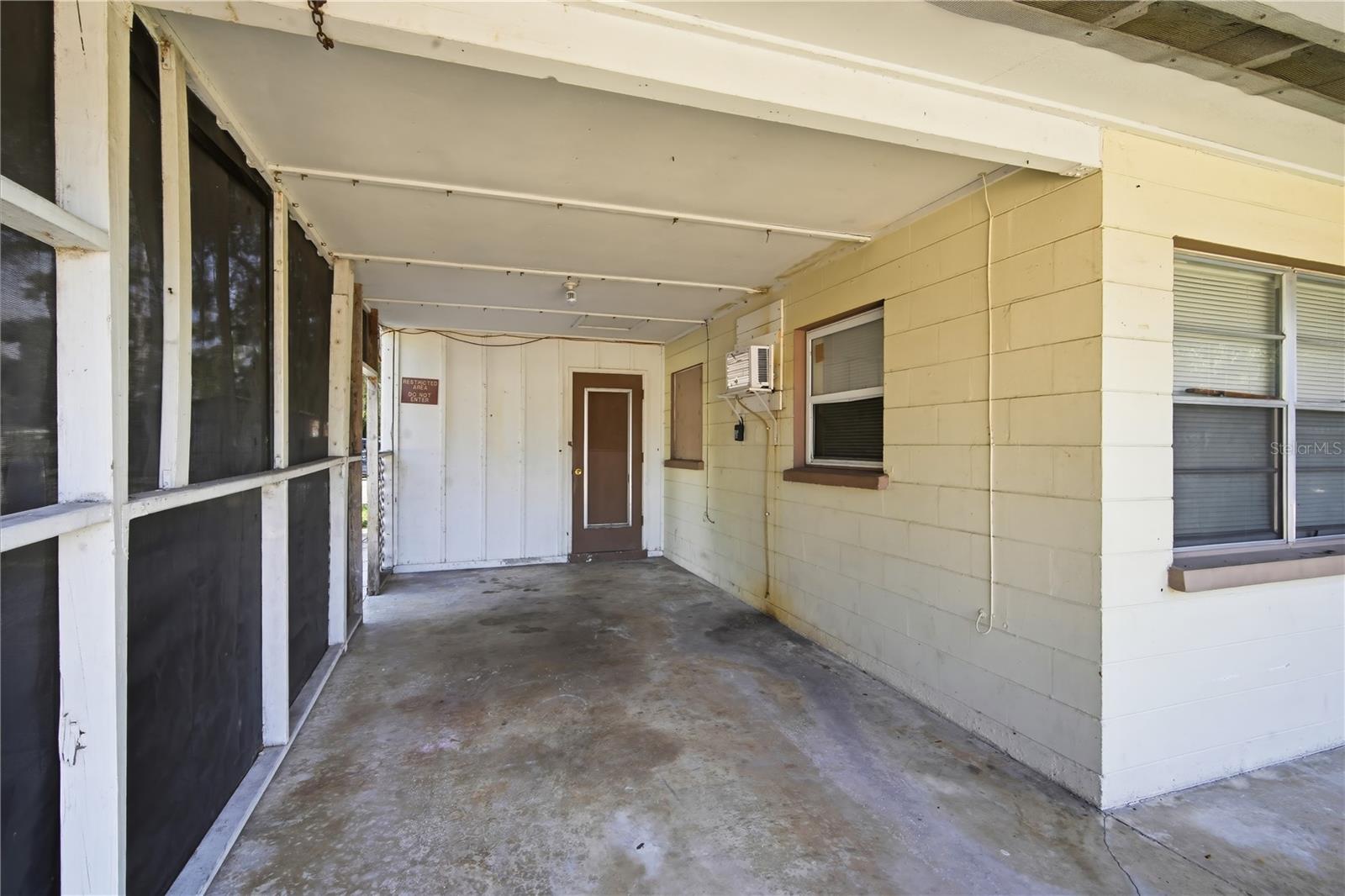 5801 11th Street Ct E Property Photo 4