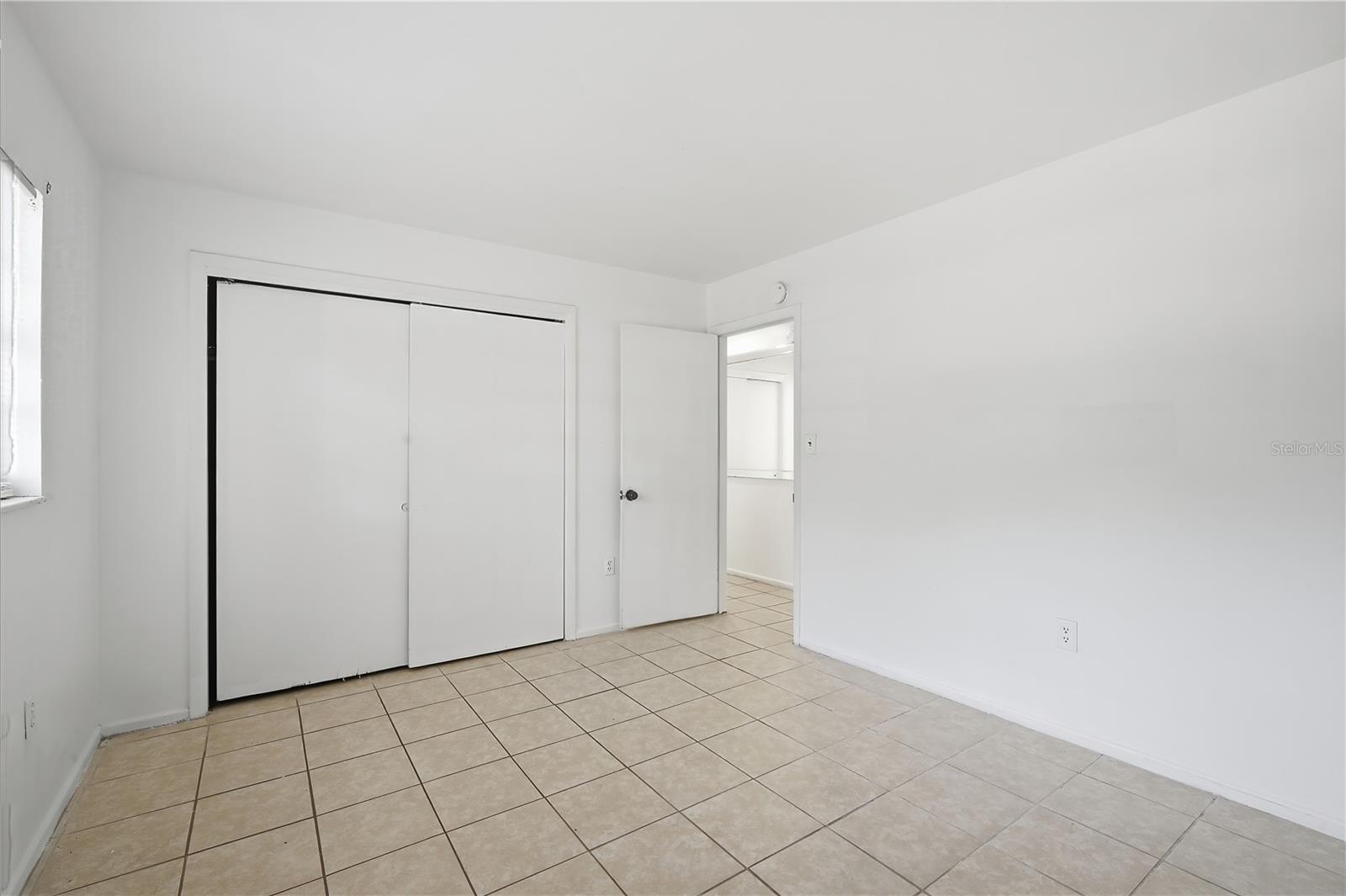 5801 11th Street Ct E Property Photo 12